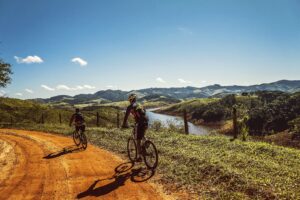 Velo et fromage sur des itinéraires sportifs