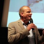 Homme micro conférence formation
