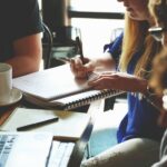 ordinateur jeunes groupes équipe