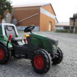 Tracteur pédales enfant ferme des délices