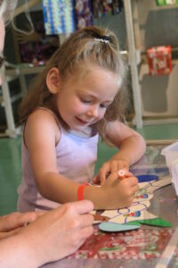 atelier enfant dessin stylo