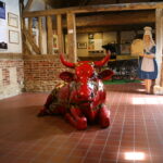 Maison du Camembert, vache Cow, entrée musée
